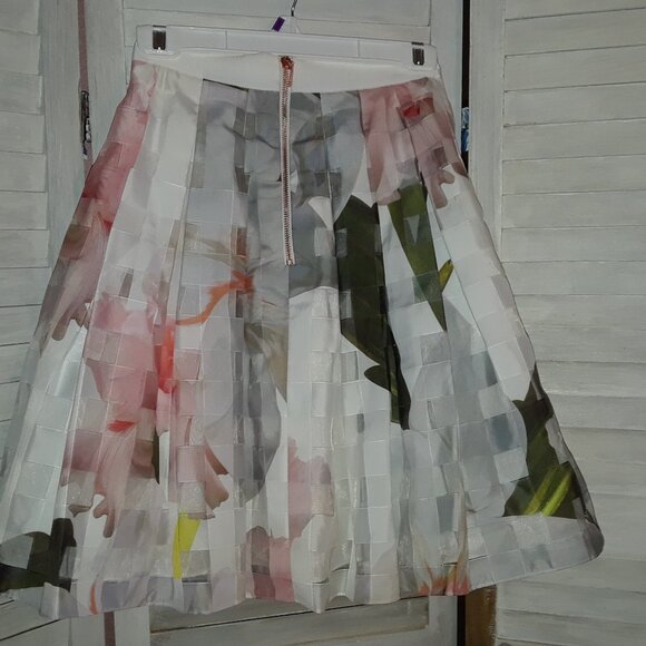 Ted Baker Skirt Double Lined - Picture 3 of 11